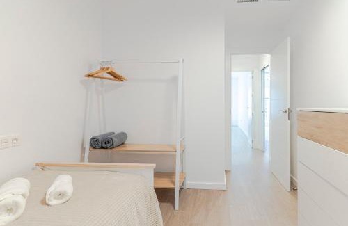 Motril Apartment | RentitSpain Complejo TRM, Estilo, confort, terraza y piscina