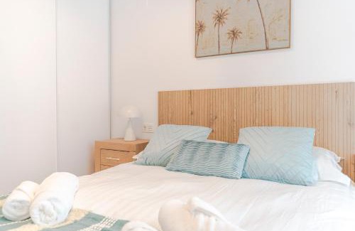 Motril Apartment | RentitSpain Complejo TRM, Estilo, confort, terraza y piscina