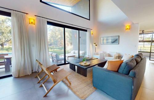 Pilar House | RentUp - Diseño exclusivo espacios unicos Tessalia Casa Polo