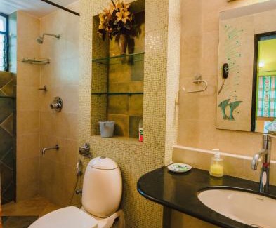 Gauravaddo Hotel | Renzo's Inn