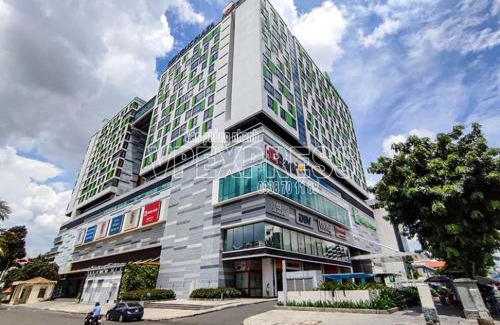 Tan Binh Apartment | Republic Plaza - View sân bay, view hồ bơi