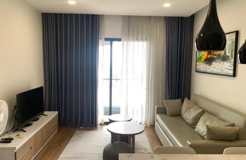 Tan Binh Apartment | Republic Plaza - View sân bay, view hồ bơi