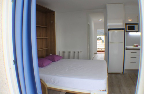 Roses Town Center Resort | Rescator Resort 102 - Two Bedroom Resort, Sleeps 6