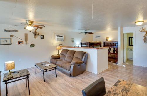 Cayuga Apartment | Reservoir and Dock Access Pet-Friendly Kerens Cabin