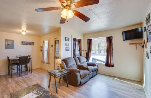 Cayuga Apartment | Reservoir and Dock Access Pet-Friendly Kerens Cabin