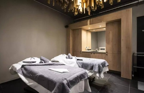 Lanslevillard Apartment | Residence Les Balcons de Val Cenis Village * - 2 Room Apartment 2/4 People