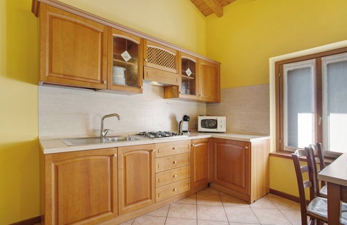 Civate Apartment | 'Residence Appartamento Parigi' with Mountain View, Garden & Wi-Fi