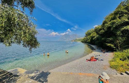 Sensole Apartment | RESIDENCE BAY OF SILENCE - Lake View, Free Beach, Isle of Lake Iseo