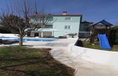 Medulin Apartment | Residence Beni 4 with large heated pool