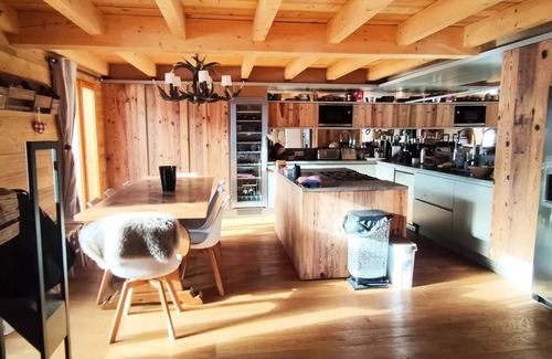 Isola Ski Chalet | Residence Ch Merc 26 - SOUTH SOUTH PANORAMIC CHALET