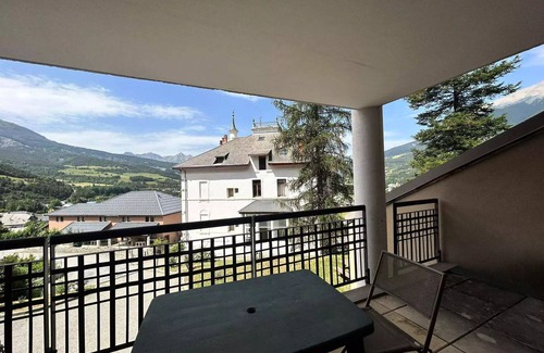Jausiers Apartment | Residence Chateau Des Magnans Bat D - Studio for 4 People