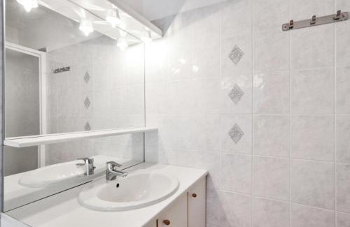 Carnoux-en-Provence Apartment | Residence Debussy - maeva Home - Appartement 2 Pièces 4 Personnes - Budget MAE-9037