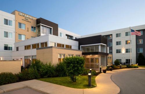 Wauwatosa Hotel | Residence Inn by Marriott Milwaukee West