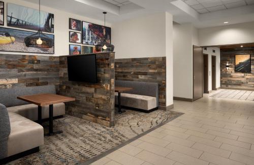 Downtown Portland Hotel | Residence Inn Portland Downtown/RiverPlace