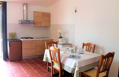 Santa Cesarea Terme Apartment | Residence Conchiglia San Giovanni - Two-room apartment with patio