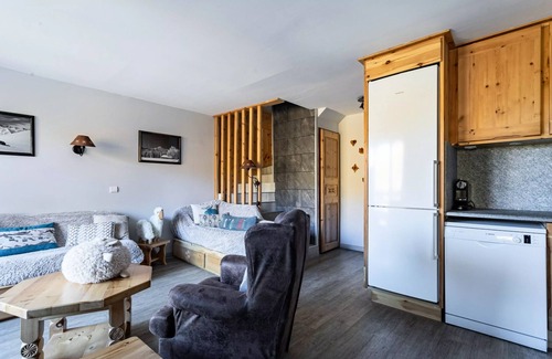 Les Claux Apartment | Residence L'Albane - maeva Home - Spacious and warm 4-room apartment for 9 people - Exclusive - super Home