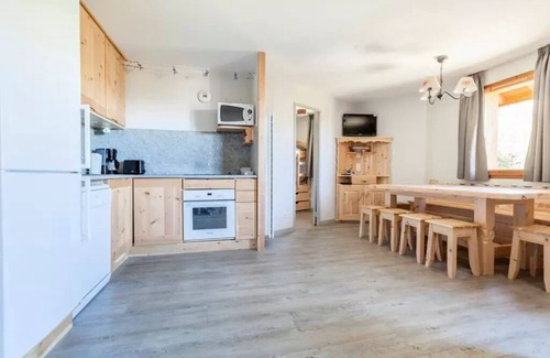 Les Claux Apartment | Residence L'Albane - maeva Home - Spacious and warm 4-room apartment for 9 people - Exclusive - super Home