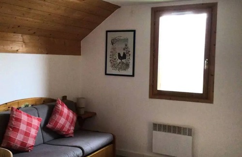 Saint-Jean-d'Arves Apartment | Residence La Fontaine Du Roi - Family apartment 8 beds, mountain view area of Sybelles