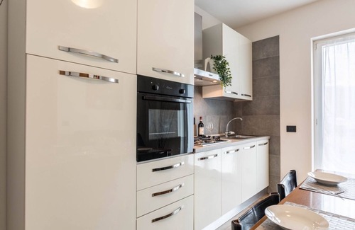 Malcesine Apartment | Residence "La Pergola" central area, garden, swimming pool, parking