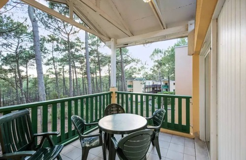 Maubuisson Apartment | Residence Les Grands Pins - maeva Home - 2 Rooms 5 People Selection