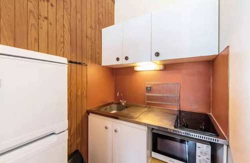 Maubuisson Apartment | Residence Les Sentes - 3 room apartment for 6 people with covered balcony