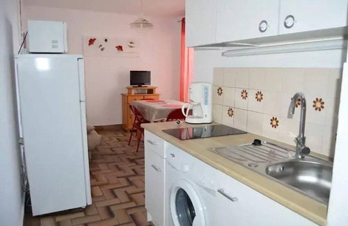 Port Leucate Apartment | Residence Les Cyclades - STUDIO 4 PERSONS 4 sleeping PORT LEUCATE. Ref: 2CYC 38A