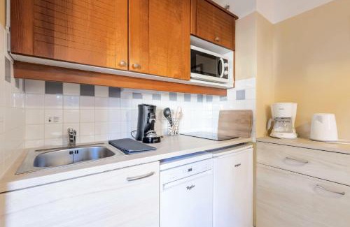 Maubuisson Apartment | Residence Les Grands Pins - maeva Home