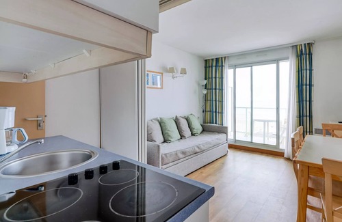 Pornichet Apartment | Residence Les Océanes - maeva Home - Comfort studio for 5 people - sea view