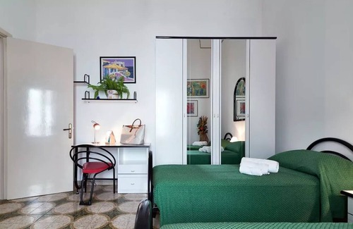 Novoli House | RESIDENCE SALENTO: FREE PARKING, FREE WI-FI, 4 BEDROOM, 2 BATHS