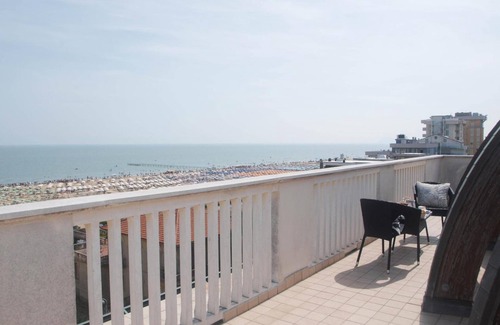 Miramare House | Residence T2