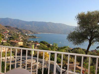 Casaglione Apartment | Residence U MELU GRAND T3 JAUNE à l'étage