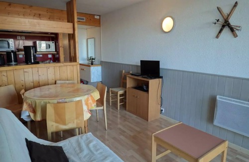 Arc-2000 Apartment | Residence Varet - Studio for 4 people in Arc 2000 with mountain and resort views