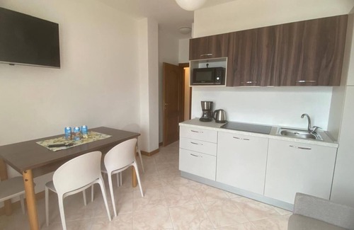 Limone sul Garda Apartment | Residence Villa Gianna Three-room apartment with lake view for 3 people