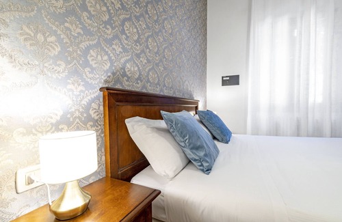 Dorsoduro Bed & Breakfast | Residenza Centopietre by Wonderful Italy - Camera Blue Moon 1