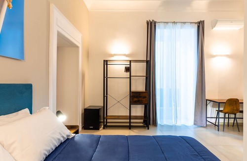 Chiaia House | Residenza Partanna by Napoliapartments