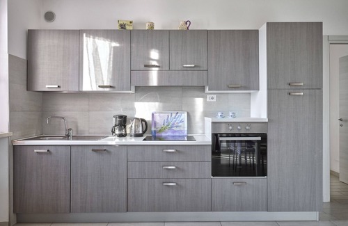 Montioni Apartment | Residenza Pastrengo - apartment Lillà with pool and terrace