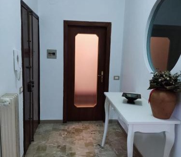 Piazza-Tralia-Pendolo Apartment | Residenza Regina Margherita, Apud Montes