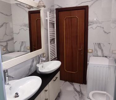 Piazza-Tralia-Pendolo Apartment | Residenza Regina Margherita, Apud Montes
