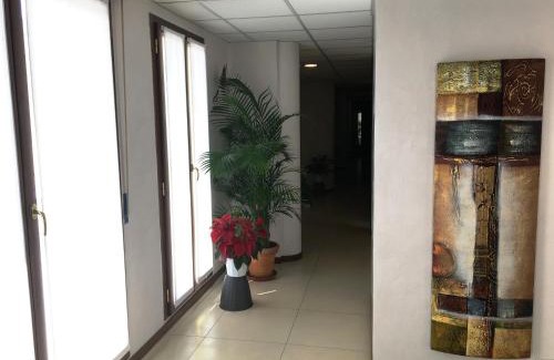 Buccinasco House | Residenza S.Event B&B