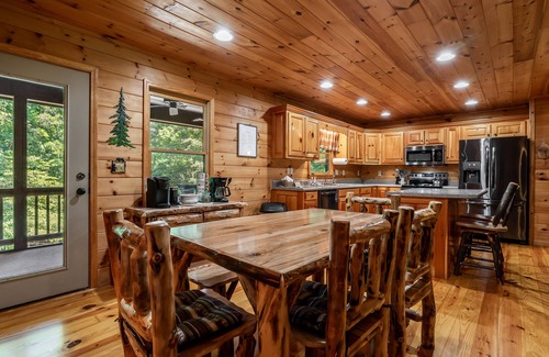Ellijay Cabin | Resort Cabin, Deer Views, FirePit, Top Reviews