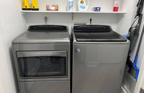 Jones Mills House | Resort Home on .5 Wooded Acres Sleeps up to 14. Fire pit for Smores! Hot Springs