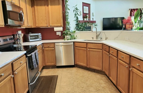 Rincon Trails House | RESORT LUXURY OASIS PEACEFUL HOME-6BDRS 8BD 3 BT-PET friendly GARDEN HEATED POOL