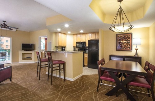 Survey Creek Resort | Resort Managed 2 BR -Sleeps 8 at Wyndham Palm Aire - Pools, Free Beach Shuttle!