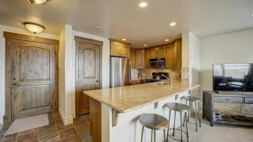 North Park City House | Resort Plaza 5061 by AvantStay Located in Park City Mountain Resort Close to the Slopes