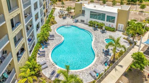 Central Sarasota House | Resort Pool & Spa, Fitness Center, Pet Friendly, Waterfront Condo in Downtown!