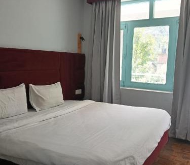 Old Manali Hotel | Resort Saffron