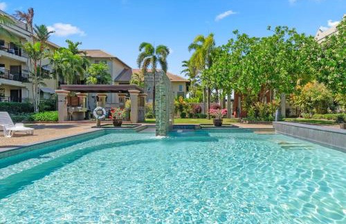 Westcourt Apartment | Resort Splendor - Top Floor Apartment in Cairns One