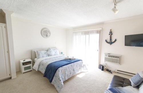 Marina del Rey Apartment | Resort Style Living in Marina Del Rey & Venice Studio