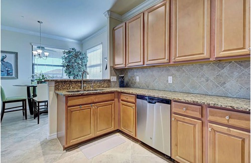 Gran Paradiso Condo | Resort-Style Retreat inside Gated Community Near Downtown Wellen Park and Venice