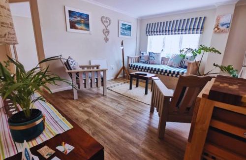 Franskraal Apartment | Rest and Sea Self-catering - The perfect family or couples getaway to relax and refresh